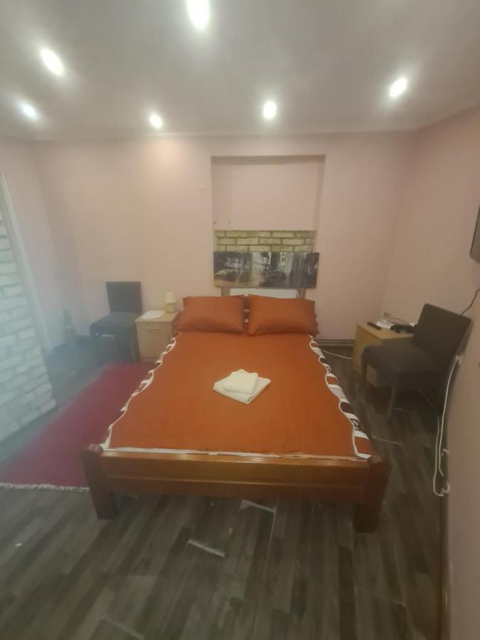 Rooms " Simke " II Subotica Exteriör bild