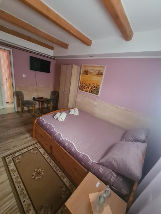 Rooms " Simke " II Subotica Exteriör bild