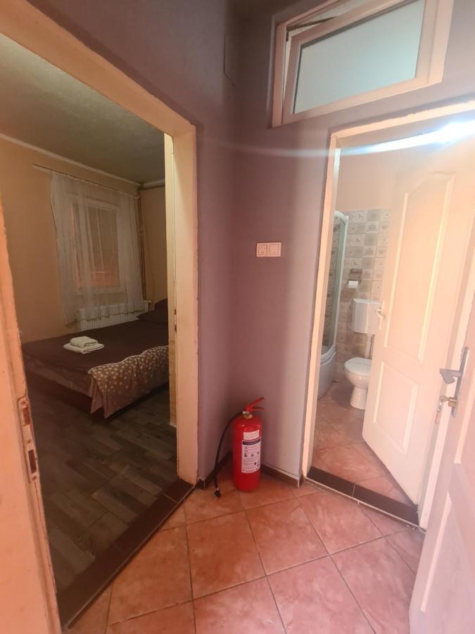 Rooms " Simke " II Subotica Exteriör bild