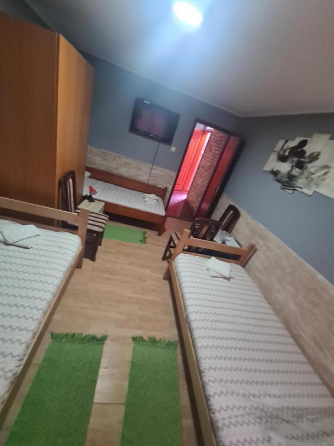 Rooms " Simke " II Subotica Exteriör bild