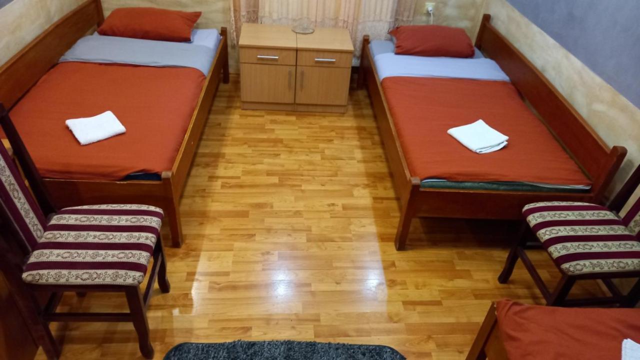 Rooms " Simke " II Subotica Exteriör bild
