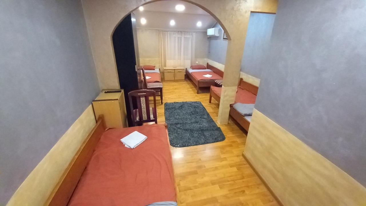 Rooms " Simke " II Subotica Exteriör bild