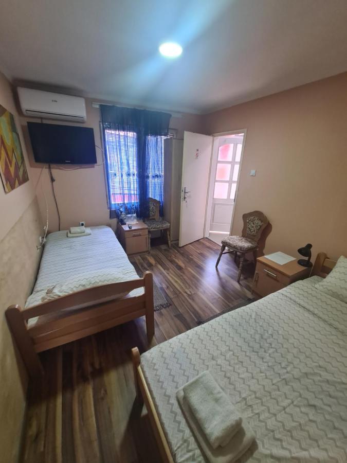 Rooms " Simke " II Subotica Exteriör bild
