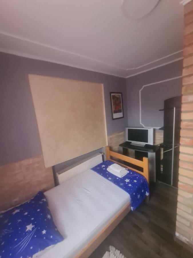 Rooms " Simke " II Subotica Exteriör bild